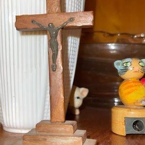 Made in Italy mini cross with Jesus (pewter or silver)